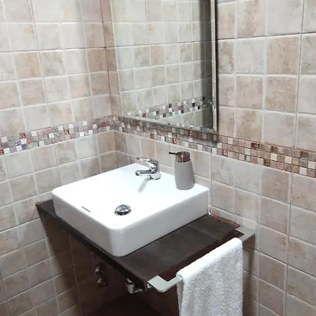 Semesterbostad Casita Con Encanto Cerca De Madrid El Hoyo de Pinares